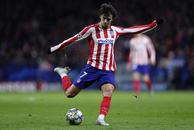 通过多个战 通过多个战